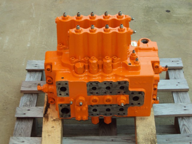 Valve FIAT-HITACHI EX215 71419524