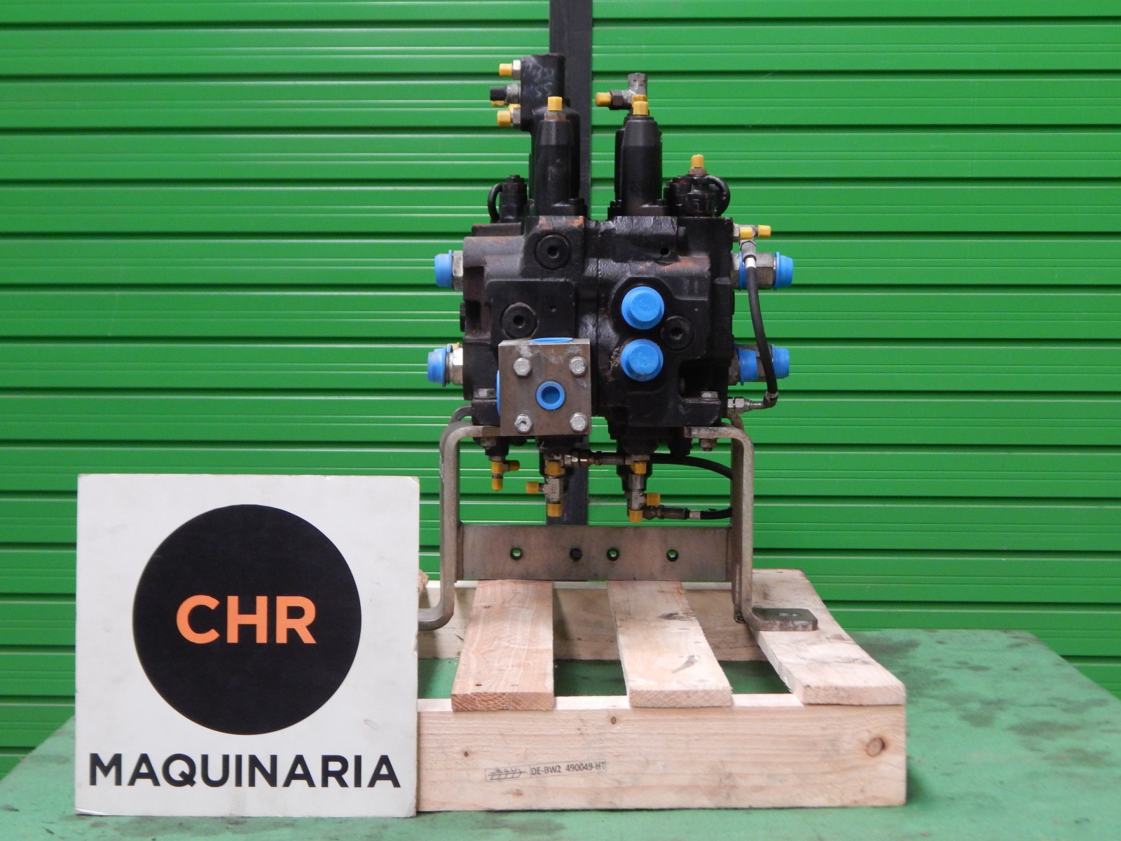 Hydraulics FIAT KOBELCO E215 EVOLUTION YN30V00071F3
