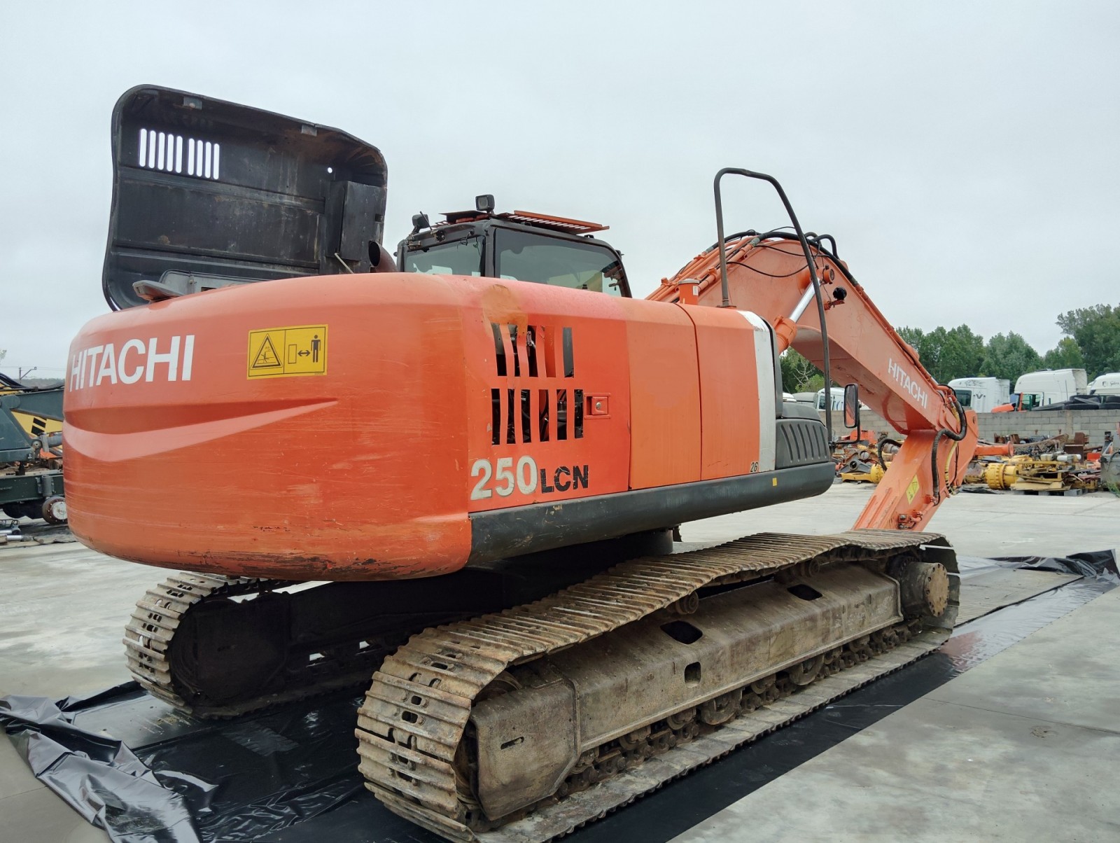 EXCAVADORA HITACHI ZX250LCN-3