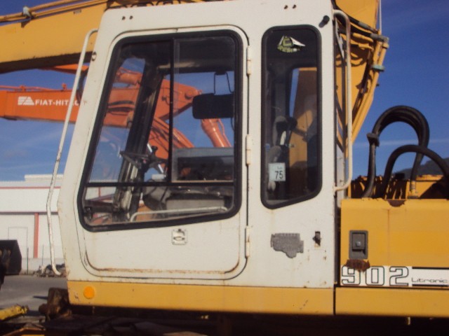 Other LIEBHERR R902