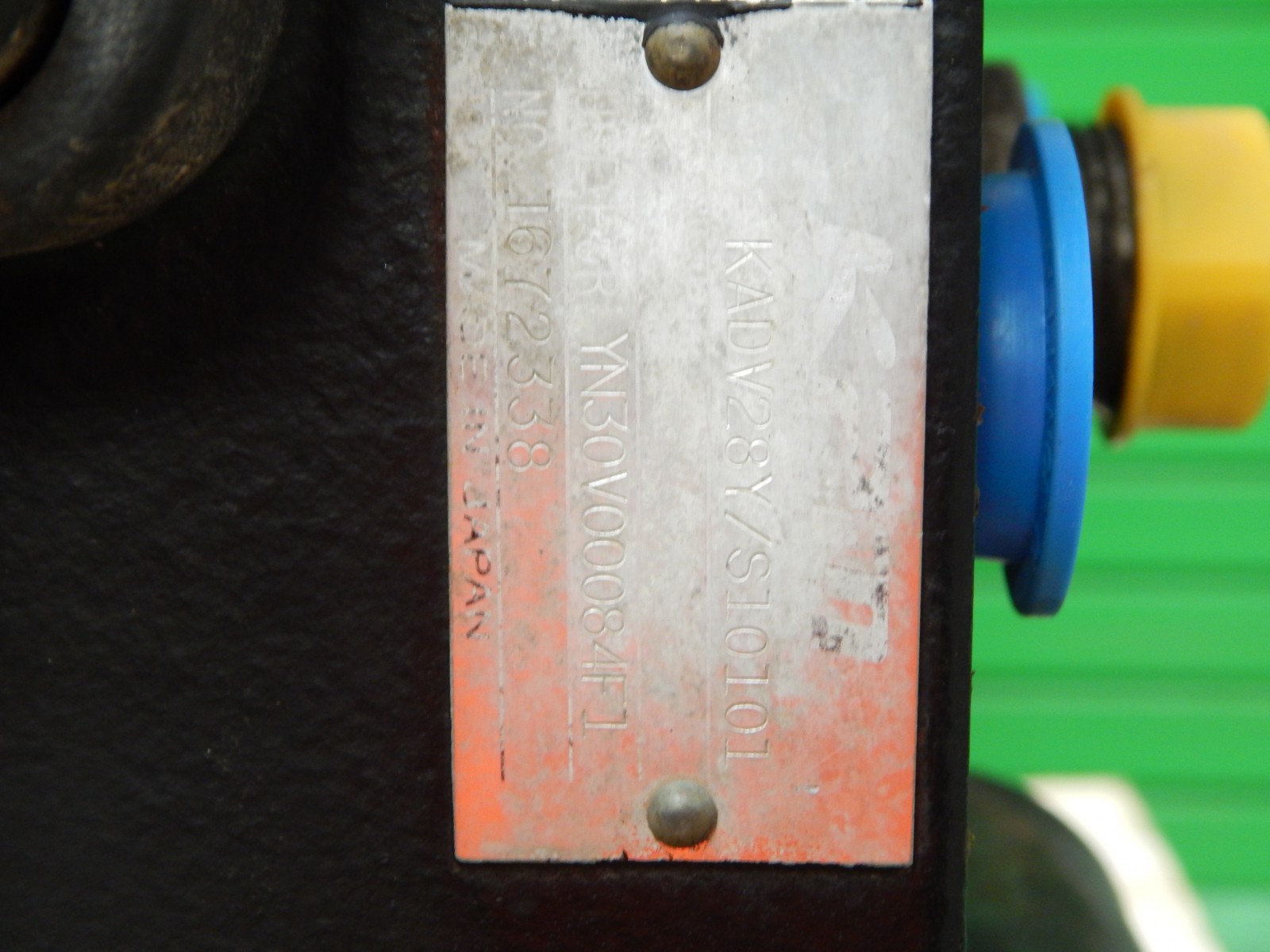 Valve NEW HOLLAND E305 lLB30V00008F1